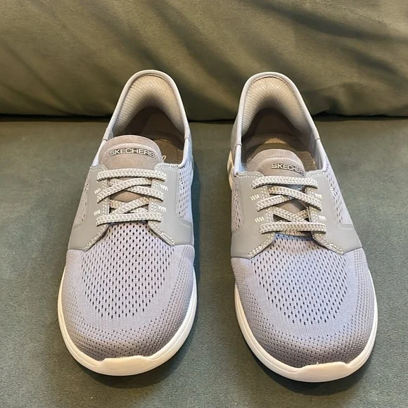 Skechers On The Go Slip-Ins Gray Sz 9.5 - Picture 2 of 6